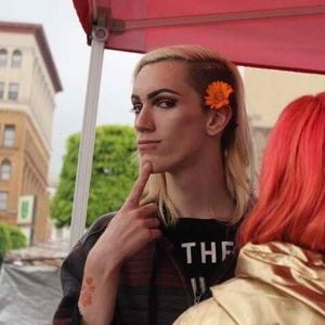 Meet your Posher, Christian